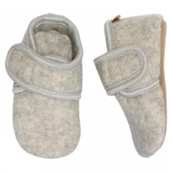Classic wool slippers