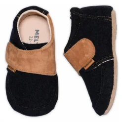 Cosy wool slipper