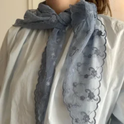 Lana lace scarf
