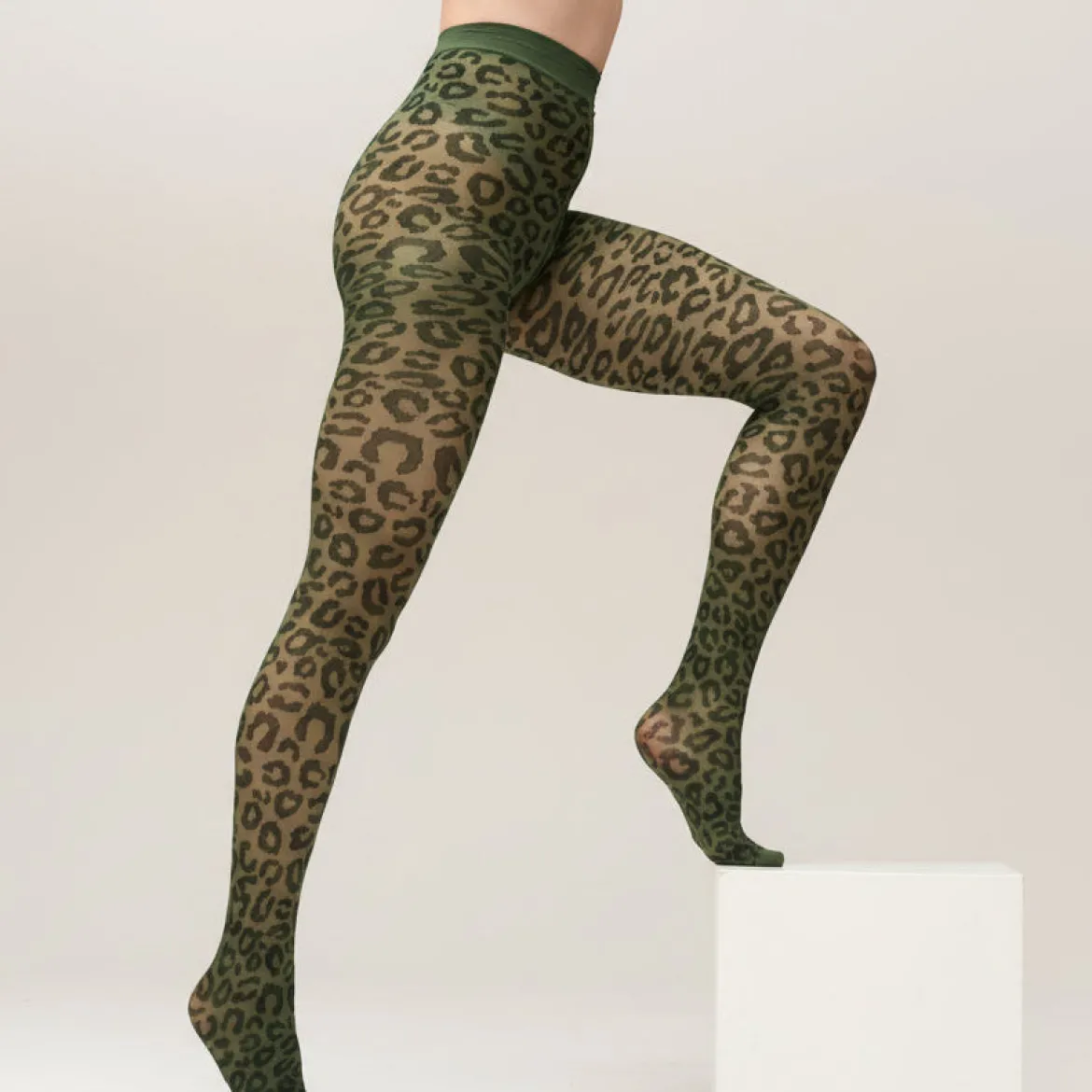 Leopard tights
