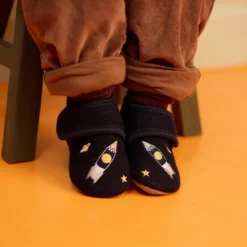 Space wool slipper